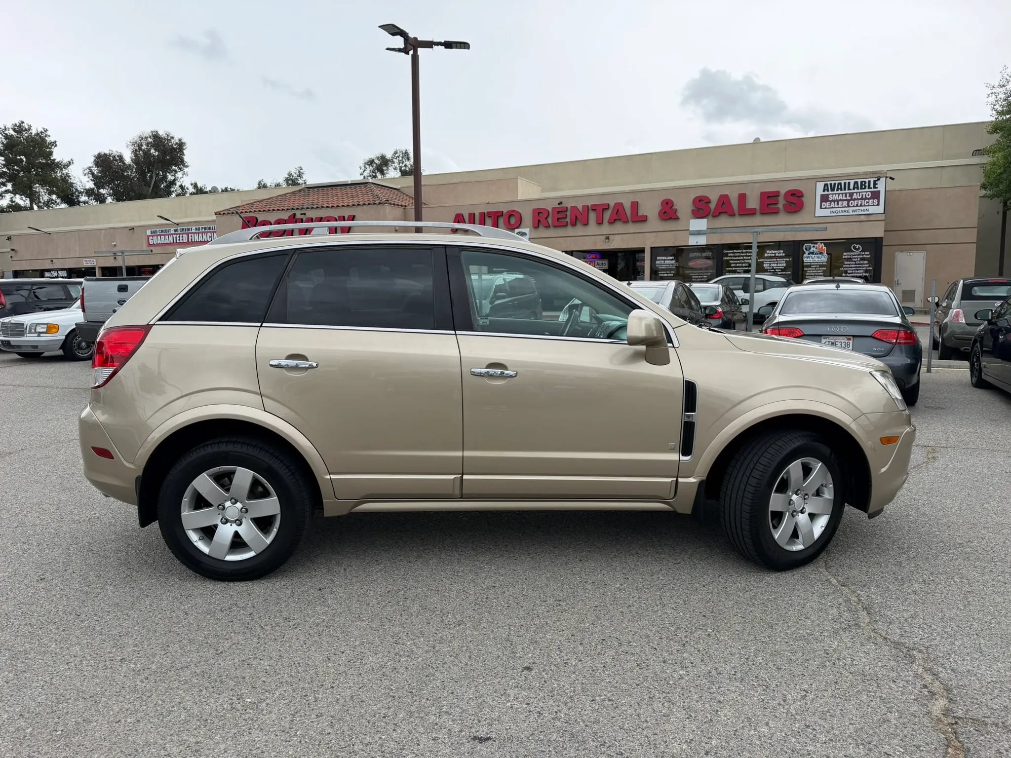 Used 2008 Saturn Vue XR FWD image 2