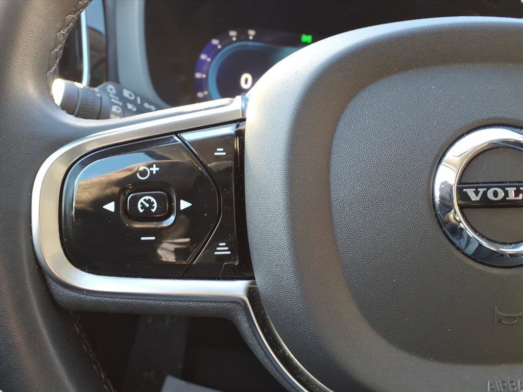 Used 2023 Volvo XC60 B5 Plus w/ Climate Package image 21
