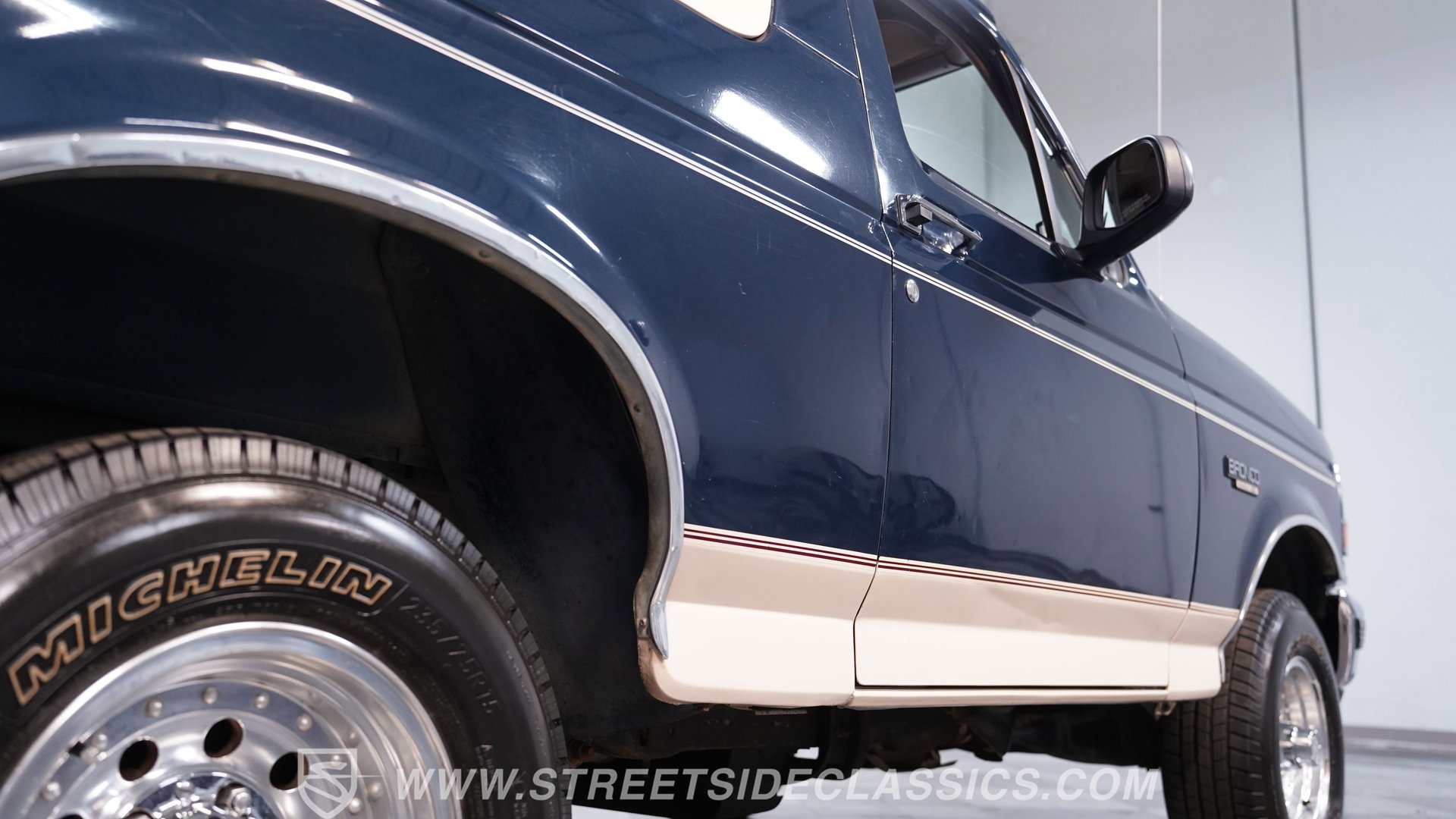 Used 1992 Ford Bronco Eddie Bauer AWD/4WD image 22
