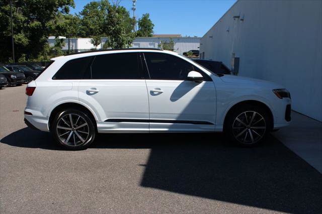 Certified 2025 Audi Q7 2.0T Premium Plus AWD/4WD image 32