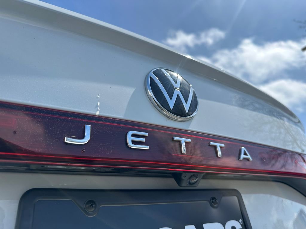 Used 2025 Volkswagen Jetta Sport image 27