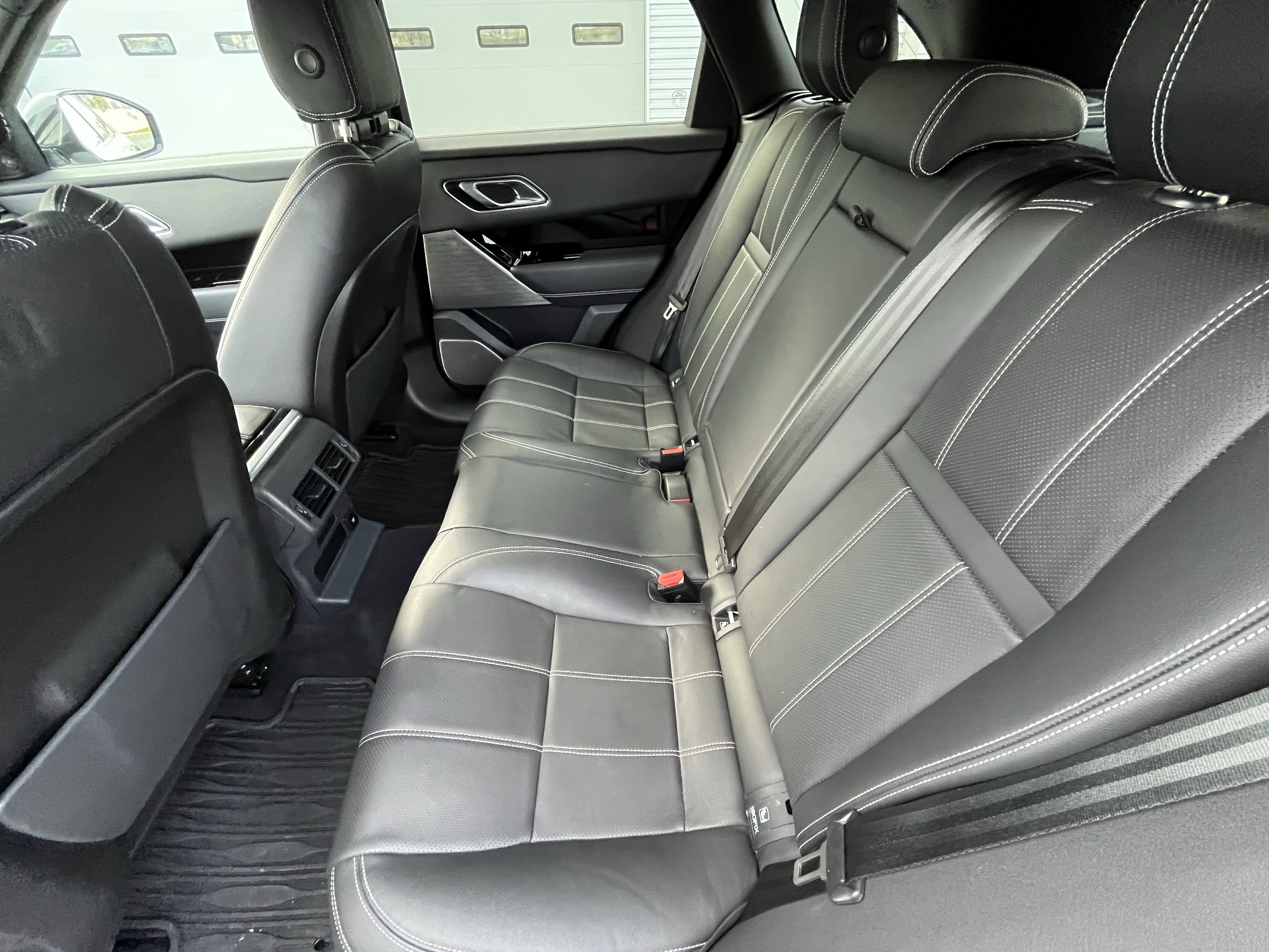 Certified 2021 Land Rover Range Rover Velar S image 31