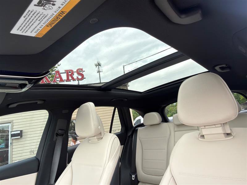 Used 2026 Mercedes-Benz GLC 300 4MATIC image 17