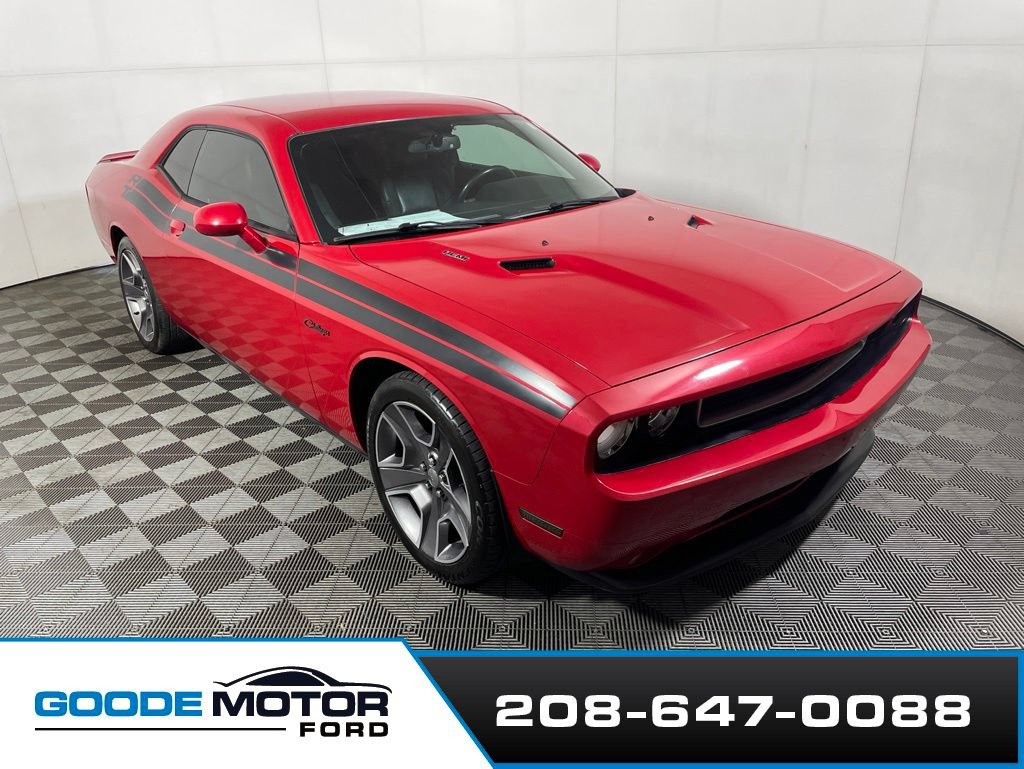 Used 2012 Dodge Challenger R/T RWD image 1