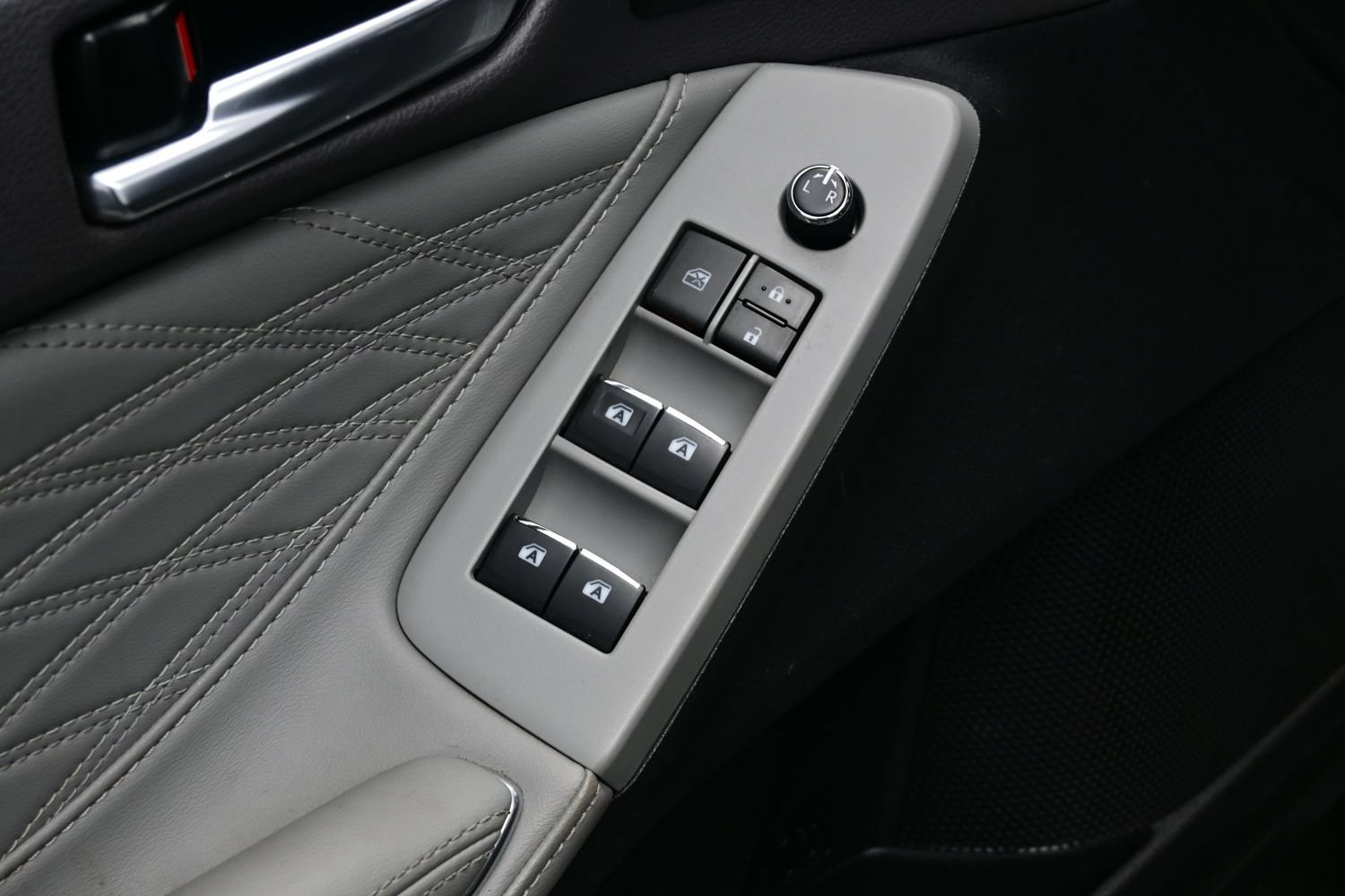 Used 2020 Toyota Avalon Limited w/ Advanced Safety Package FWD image 10