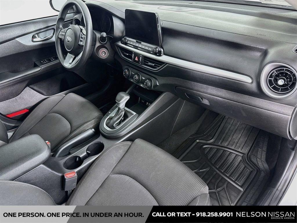 Used 2021 Kia Forte LXS FWD image 26
