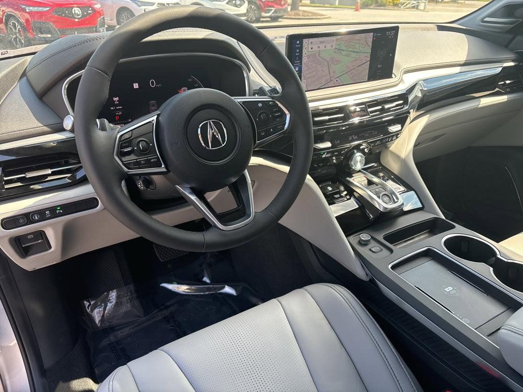 Certified 2025 Acura MDX FWD w/ Technology Package image 10