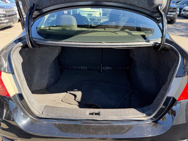Used 2017 Nissan Sentra SR FWD image 22