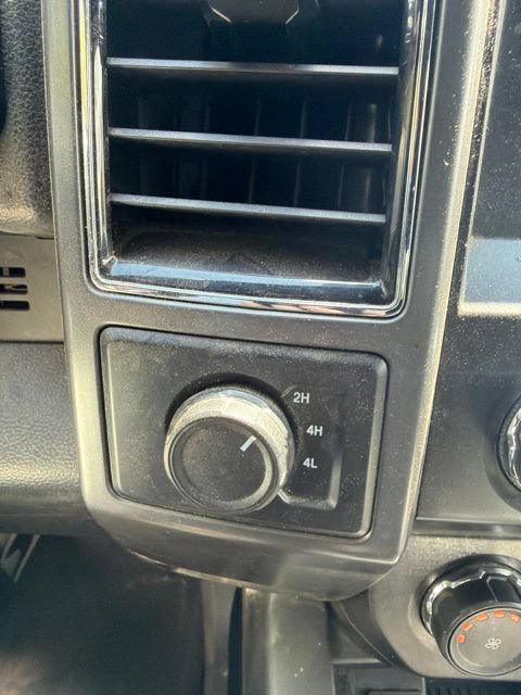 Used 2020 Ford F150 XLT w/ Equipment Group 302A Luxury AWD/4WD image 19