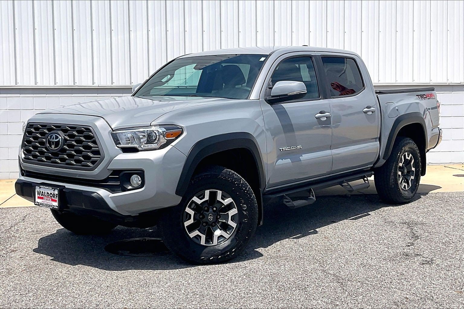 Used 2021 Toyota Tacoma TRD Off-Road AWD/4WD image 2