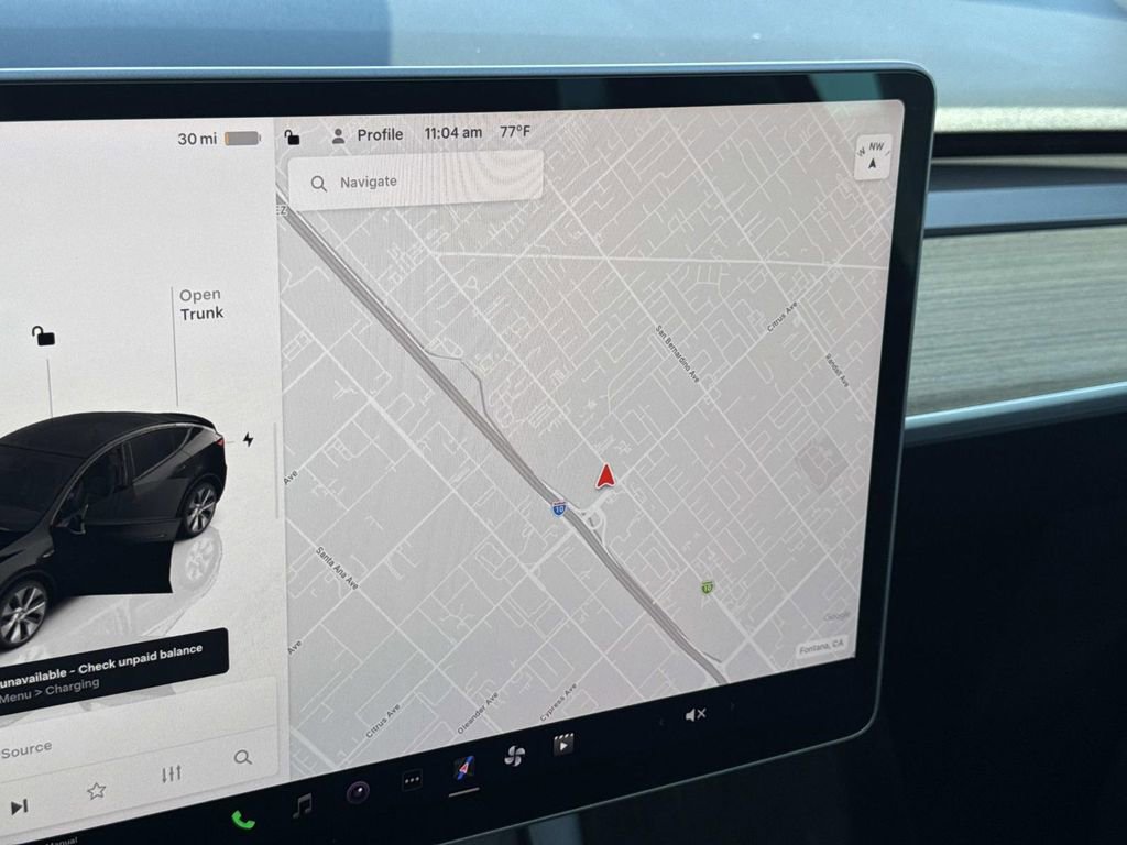 Used 2022 Tesla Model Y Long Range image 11