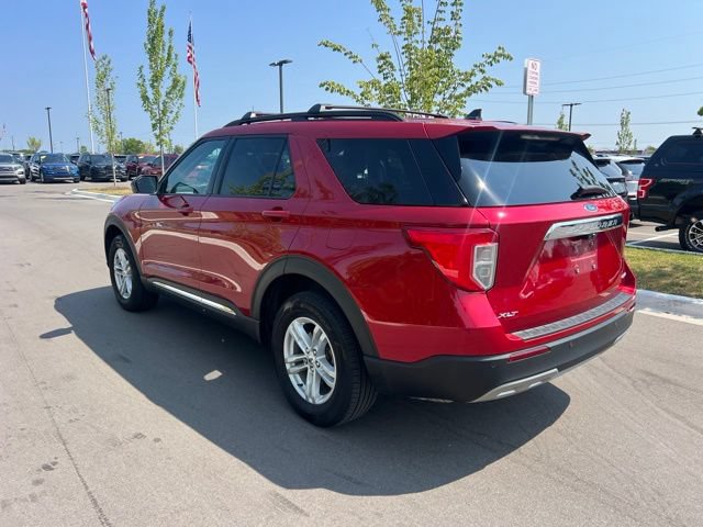 Used 2024 Ford Explorer XLT AWD/4WD image 7