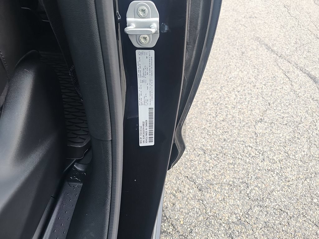 New 2026 Chrysler Pacifica Limited AWD/4WD image 35