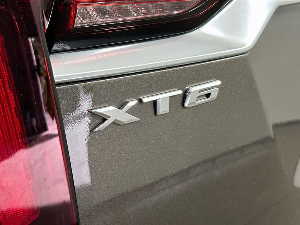 Used 2020 Cadillac XT6 Premium Luxury FWD image 7