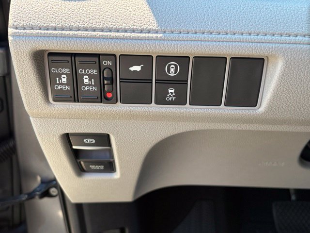 Used 2021 Honda Odyssey EX-L image 25