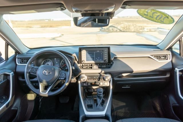 Used 2022 Toyota RAV4 XLE w/ Convenience Package image 15