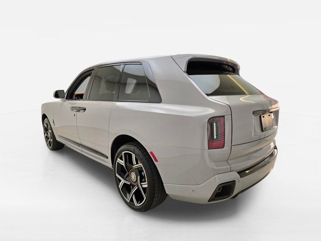 New 2027 Rolls-Royce Cullinan Black Badge AWD/4WD image 10