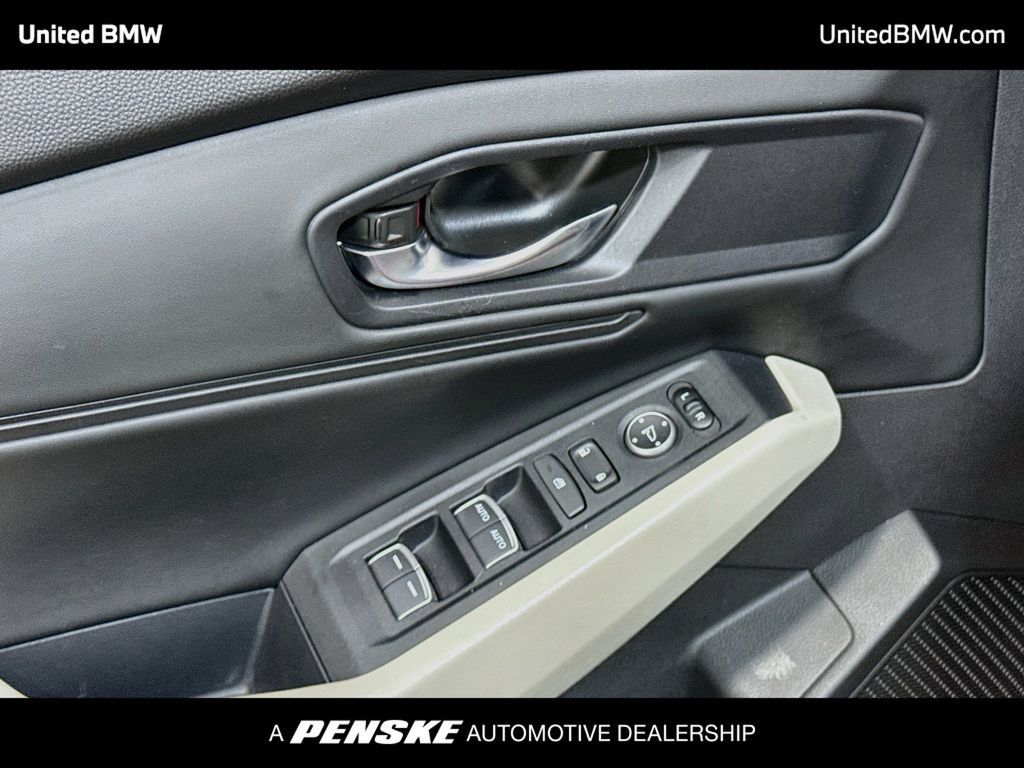 Used 2023 Honda Accord EX image 10