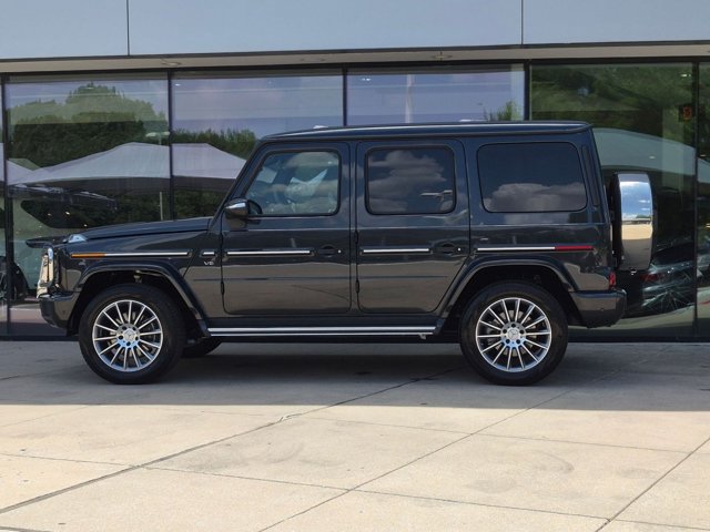 Used 2024 Mercedes-Benz G 550 video 2