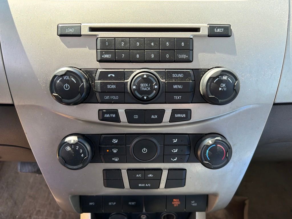 Used 2009 Ford Focus SES FWD image 15