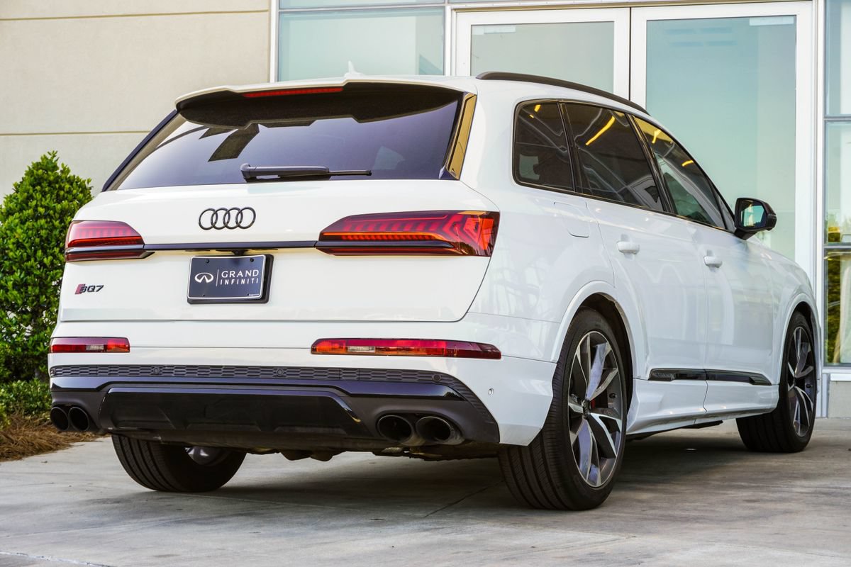 Used 2023 Audi SQ7 Prestige AWD/4WD image 12