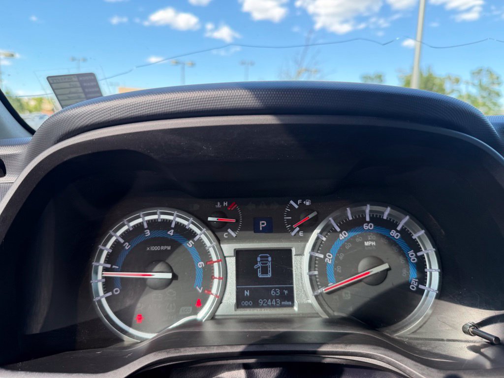 Used 2017 Toyota 4Runner SR5 AWD/4WD image 13