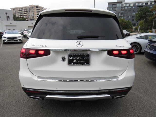 Used 2025 Mercedes-Benz GLS 450 4MATIC image 3