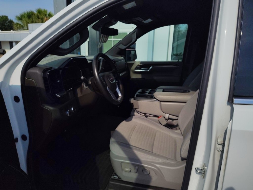 Used 2024 GMC Sierra 1500 SLE image 9