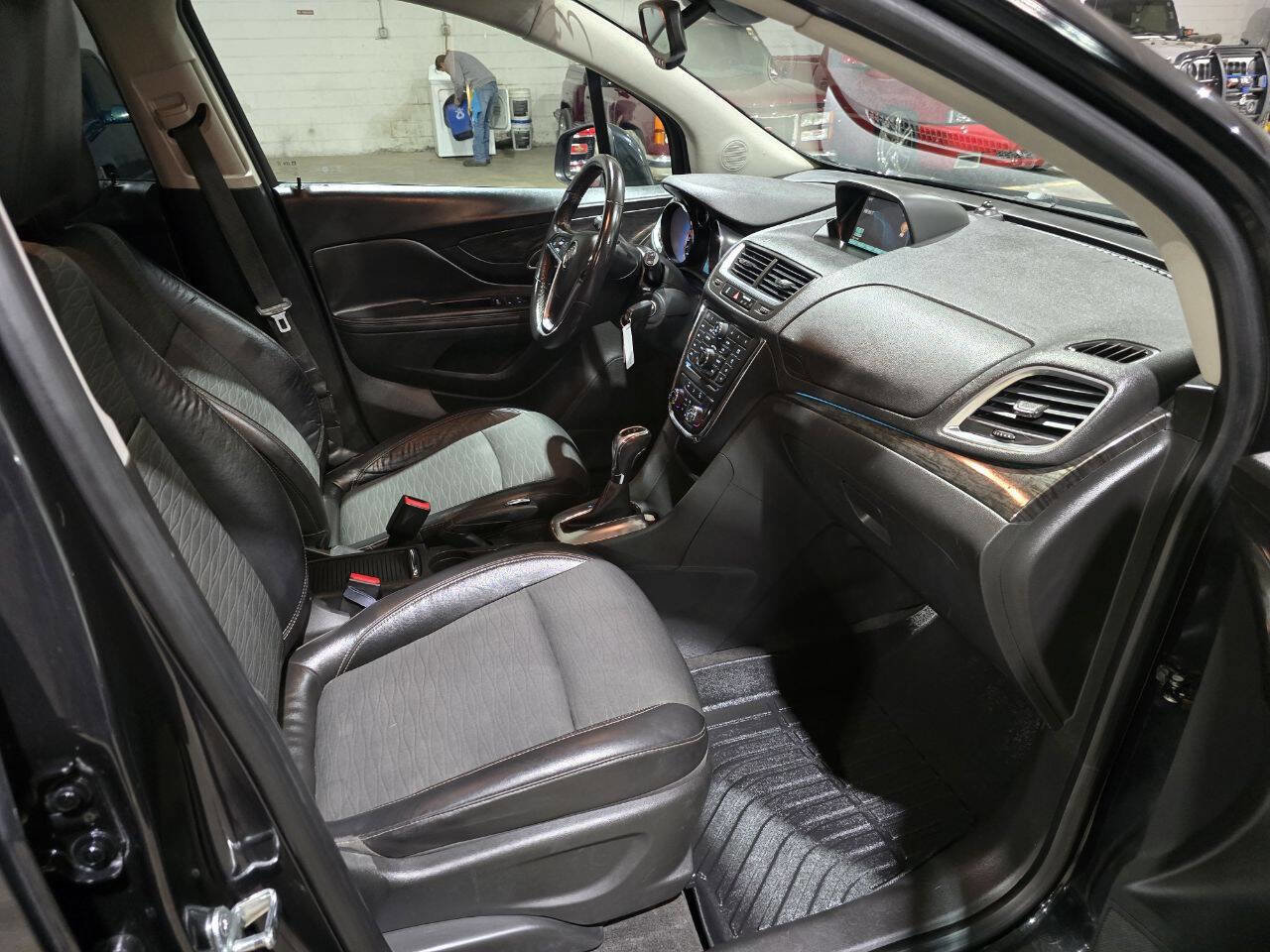 Used 2016 Buick Encore Sport Touring image 32