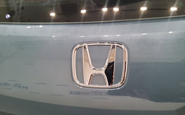 Used 2025 Honda HR-V LX image 42