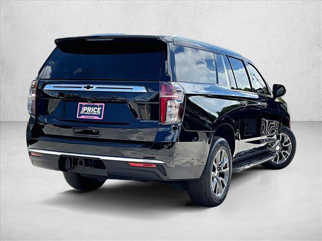 Used 2023 Chevrolet Suburban LS RWD image 2