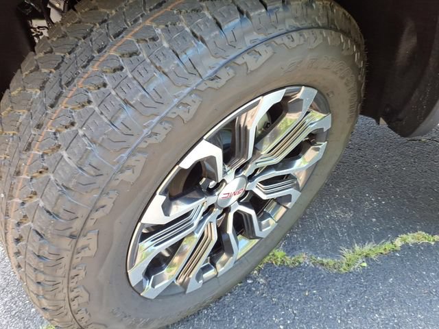 New 2026 GMC Canyon Denali AWD/4WD image 15