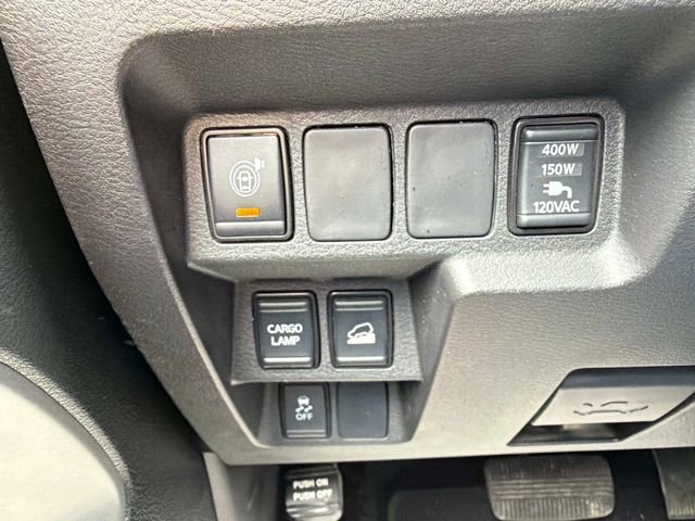 Used 2024 Nissan Frontier SV w/ SV Convenience Package AWD/4WD image 30