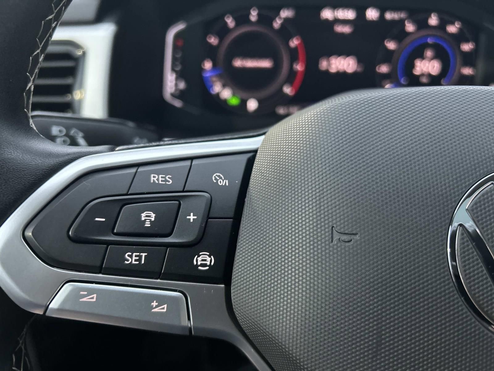 Certified 2022 Volkswagen Atlas SE image 26