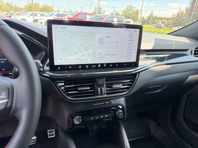 Used 2024 Ford Escape ST-Line w/ Tech Pack #1 AWD/4WD image 17