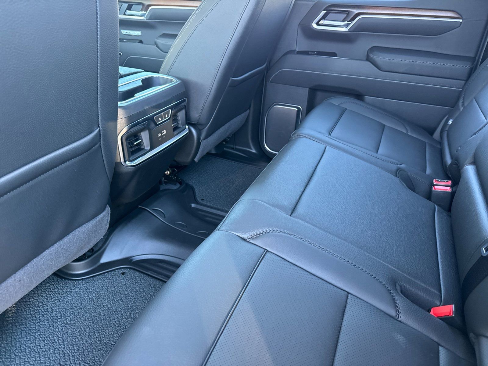 New 2026 GMC Sierra 1500 Denali w/ Denali Reserve Package image 12