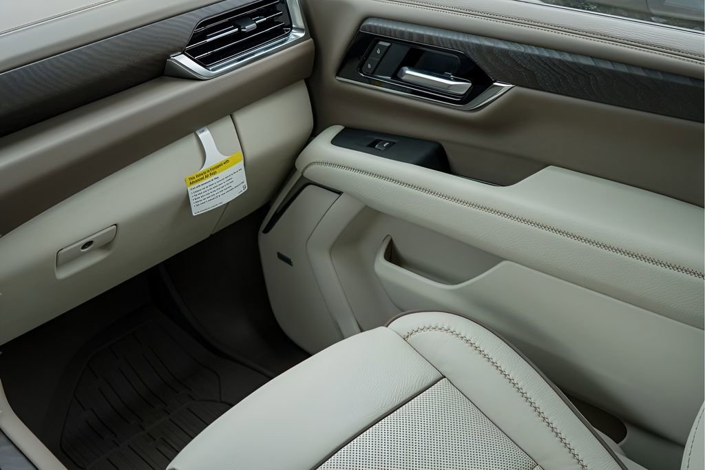 New 2026 GMC Yukon XL Denali image 25