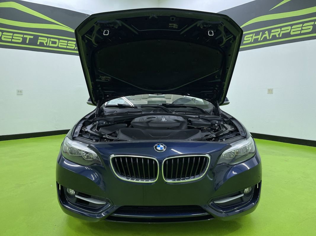 Used 2017 BMW 230i xDrive Convertible image 4