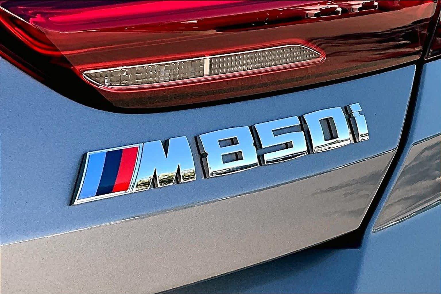 Used 2025 BMW M850i xDrive Coupe w/ M Sport Professional Package AWD/4WD image 30