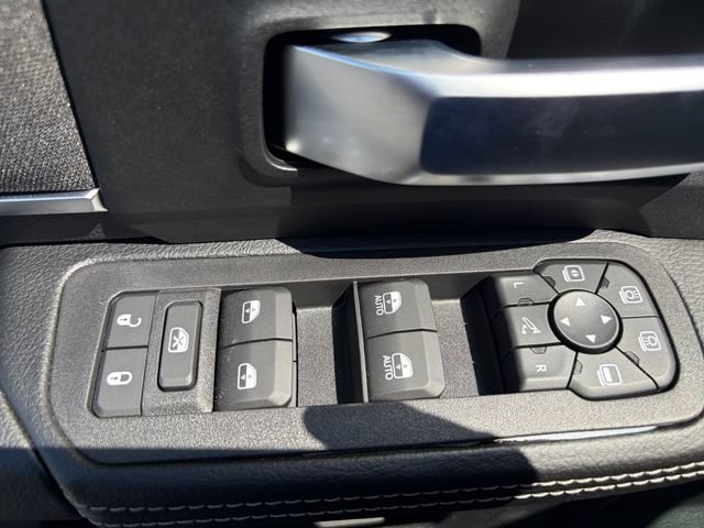 New 2026 RAM 3500 Big Horn AWD/4WD image 16