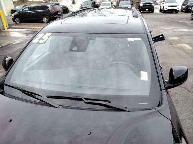 Used 2025 Dodge Durango GT AWD/4WD image 12