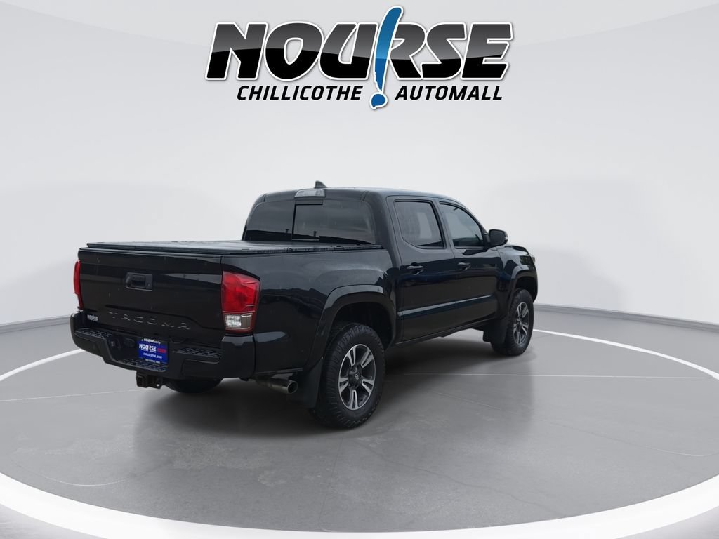 Used 2017 Toyota Tacoma TRD Sport w/ Tow Package (A/T) AWD/4WD image 8