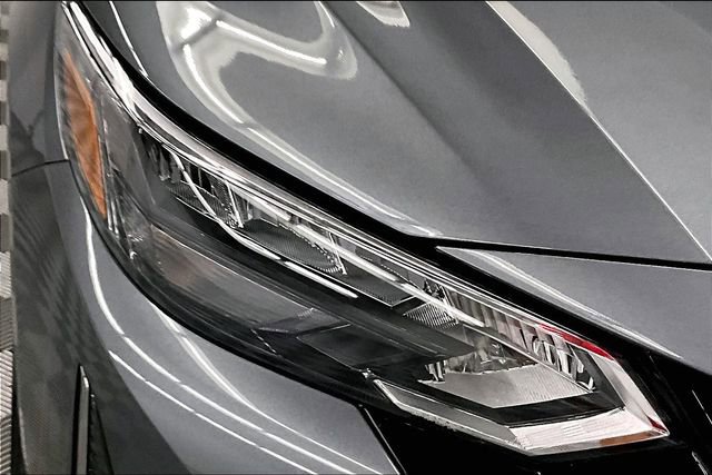 New 2025 Nissan Sentra SR w/ SR Premium Package image 14