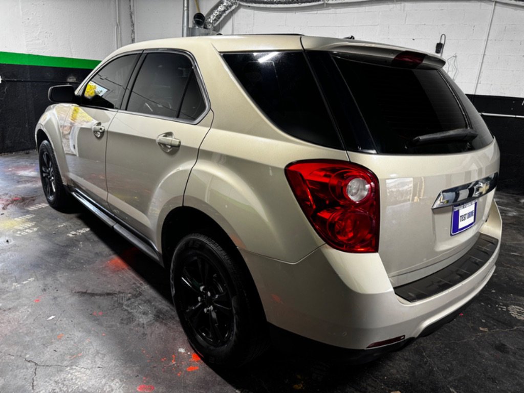 Used 2011 Chevrolet Equinox LS image 9