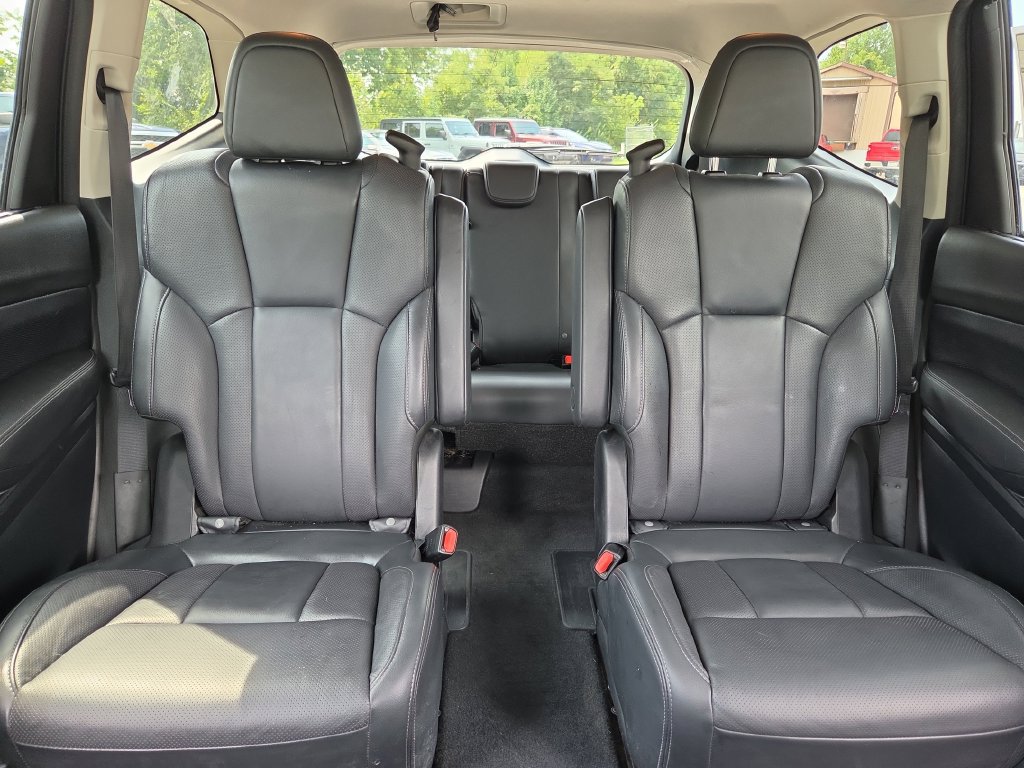 Used 2021 Subaru Ascent Limited w/ Technology Package AWD/4WD image 11