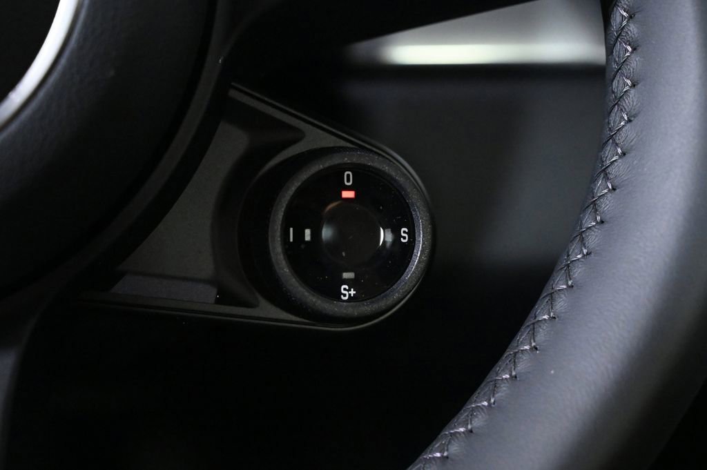 Used 2025 Porsche 718 Cayman image 20