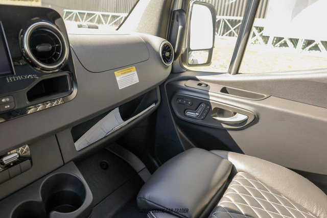 Used 2025 Mercedes-Benz Sprinter 2500 image 88