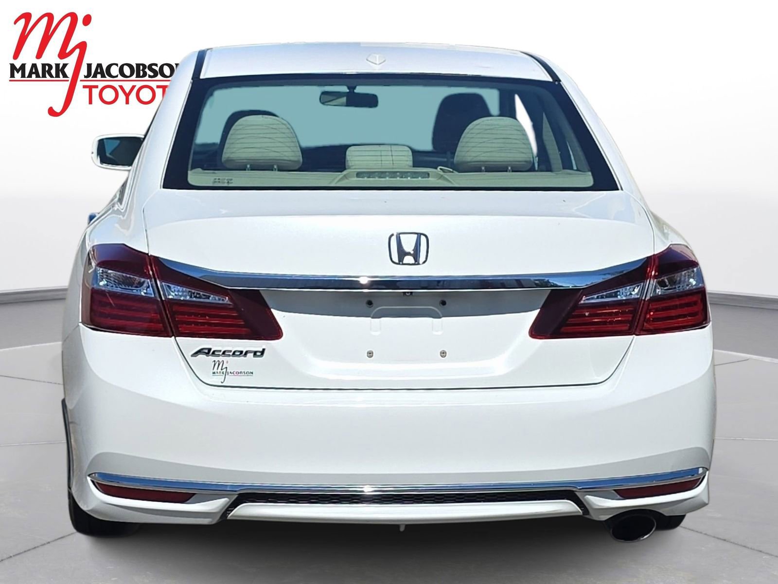 Used 2016 Honda Accord EX image 10
