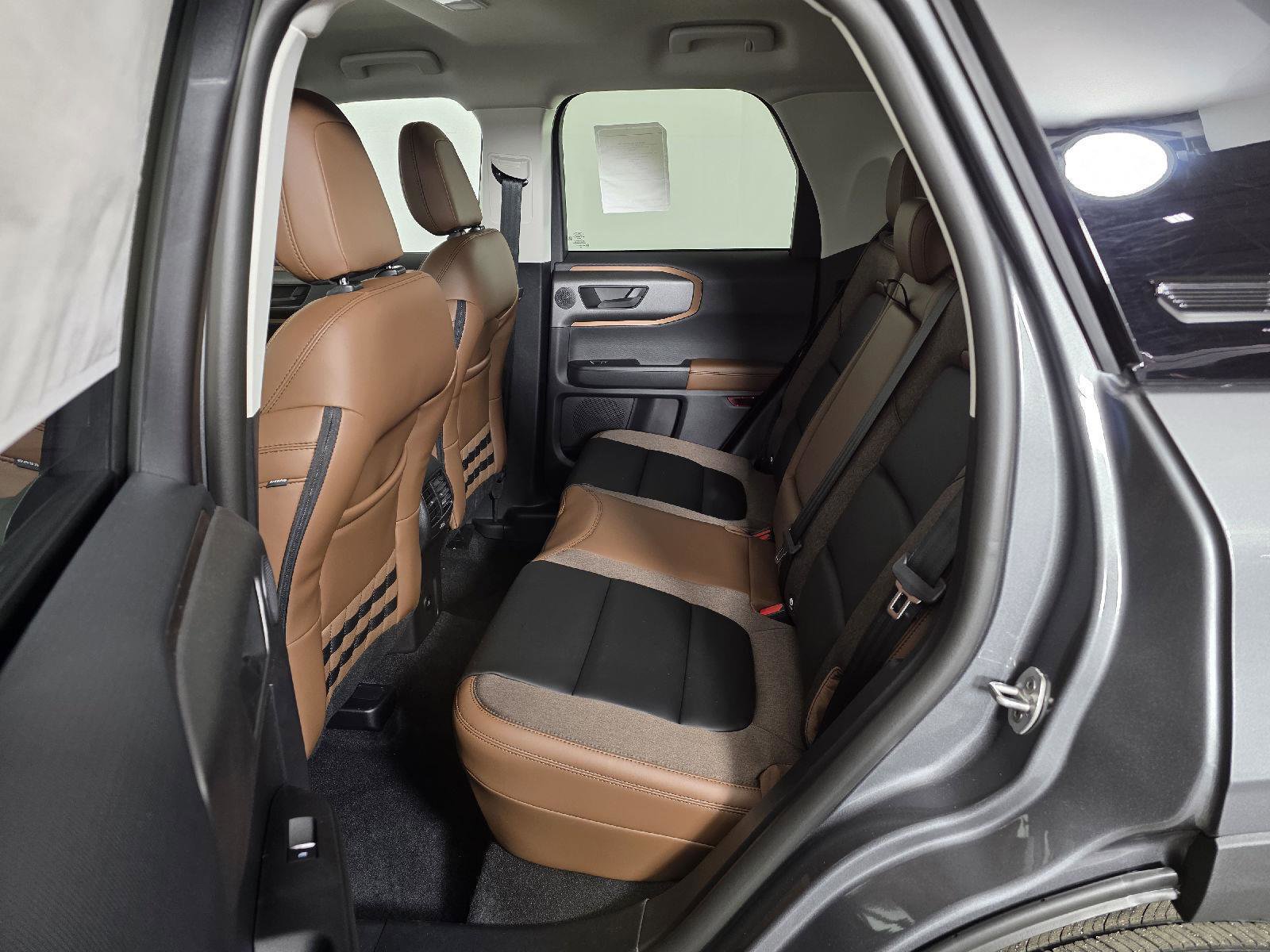 Used 2025 Ford Bronco Sport Outer Banks w/ Outer Banks Tech Package+ image 16