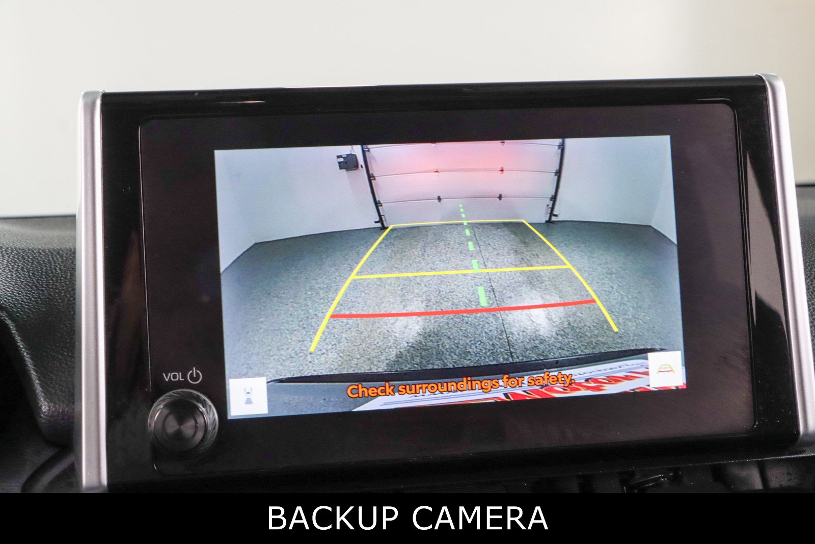 Used 2023 Toyota RAV4 XLE w/ Convenience Package image 18